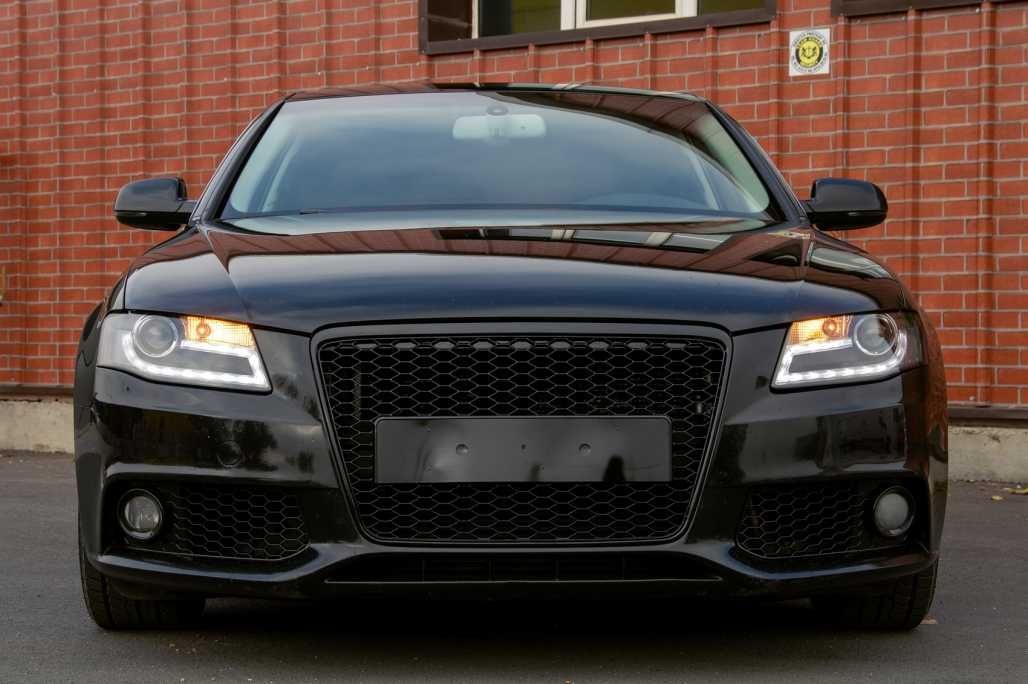 Grila AUDI A4 B8 (2008-2011) RS4 Design Negru Lucios