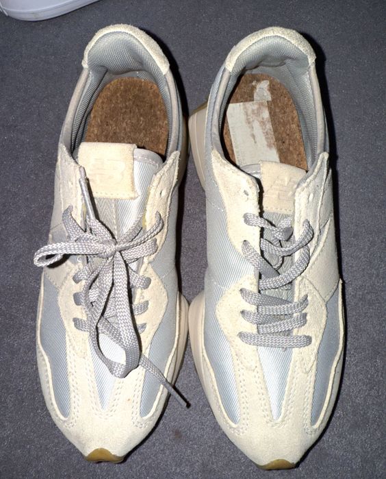 Продавам New Balance 327