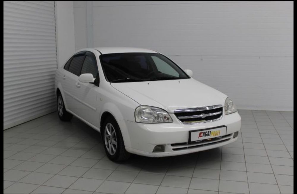 Продам свою машину  Lacetti 1,8