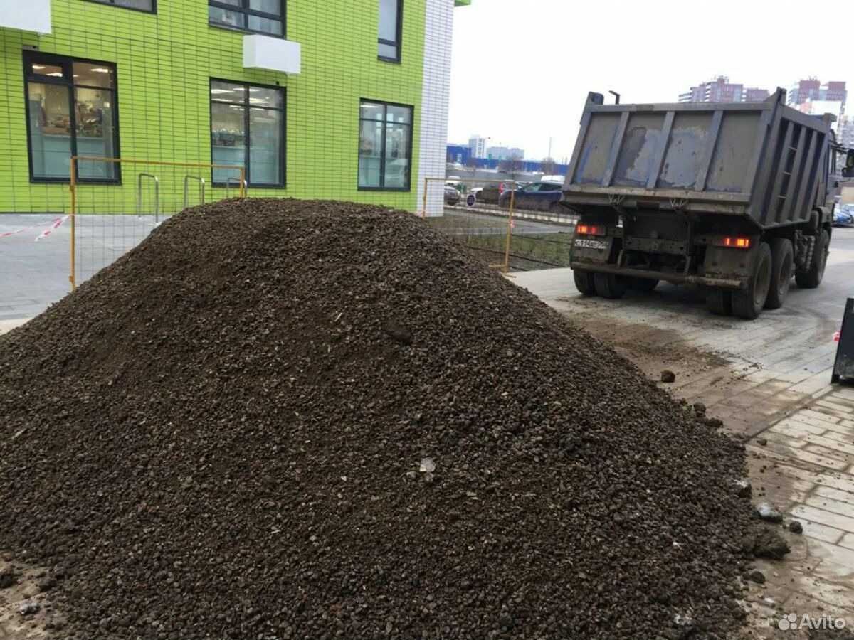 Доставка сыпучих материалов Чернозем, глину баласт