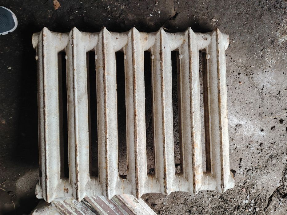 Продам батарей б/у