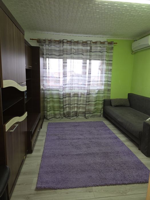 Vând garsonieră zona Vlaicu