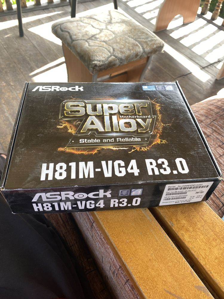 продам материнскую плату Asrock