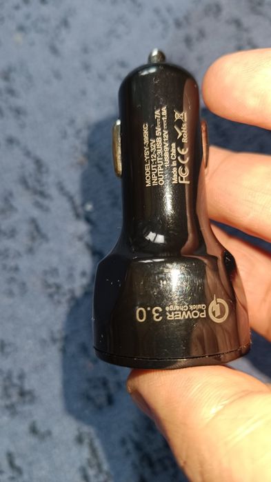 Încărcător USB din bricheta auto