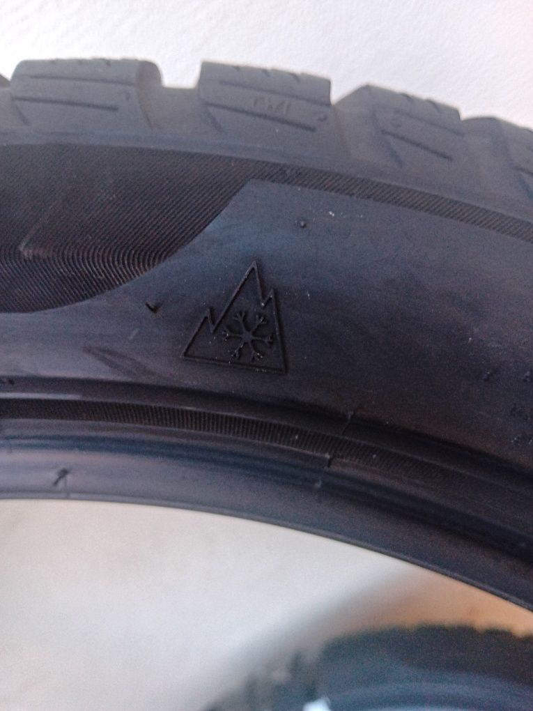 225.45.18. RSC. Pirelli . M&S ** 2022 , *