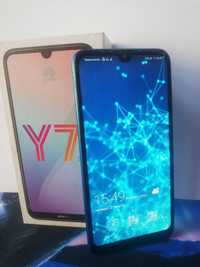 Телефон Huawei y7 2019