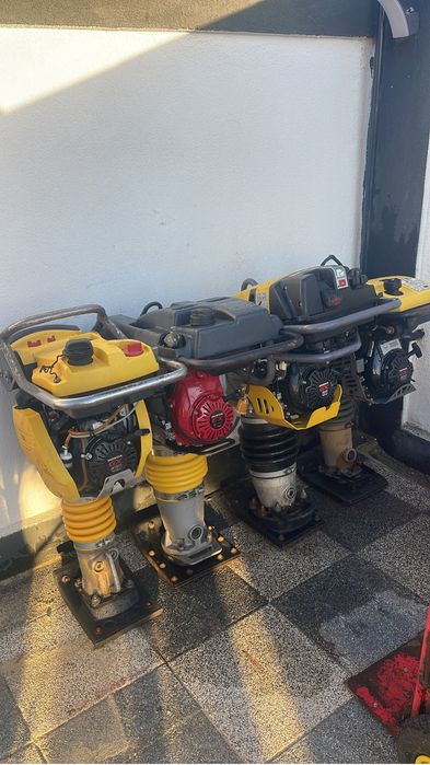 Bomag BT 60 mai compactor cangur batut pamant