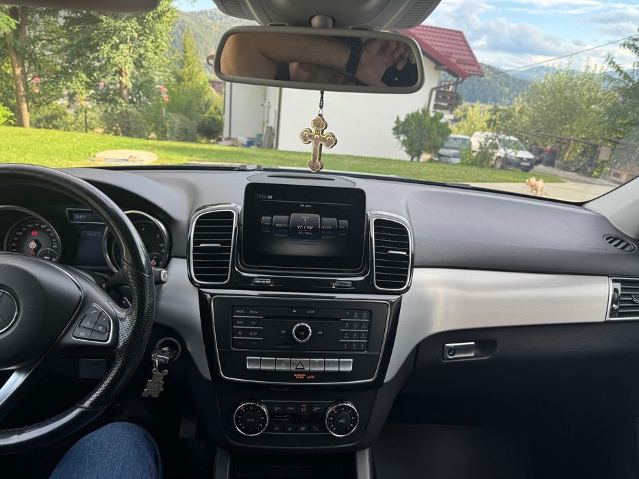 Vand Mercedez Benz GLE-250