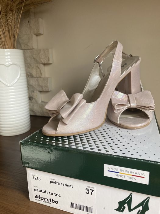 MARELBO Sandale Nr. 37 dama pudra satinat
