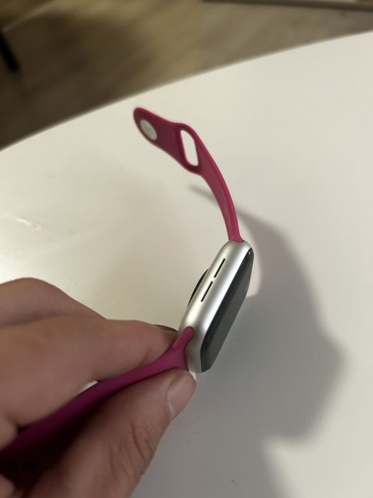 Apple Watch SE 2 (2023) – 40mm Silver/Denim – Състояние като нов!