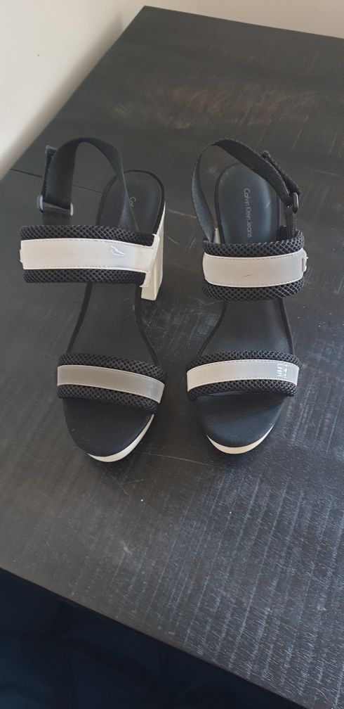 Sandale Calvin Klein originale masura 40