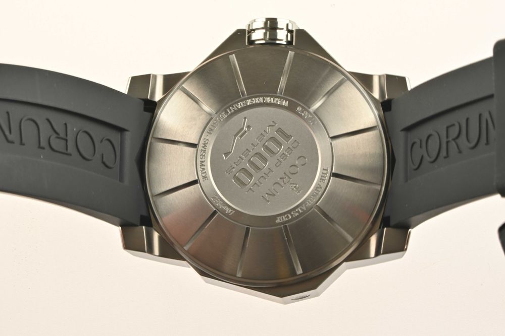 НОВ Corum Admiral's Cup Deep Hull Automatic Titanium 48мм