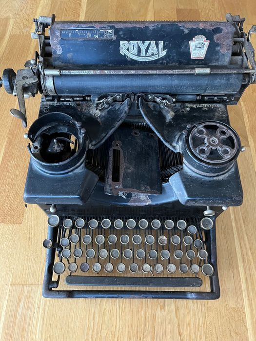Пишеща машина Royal 10 за части