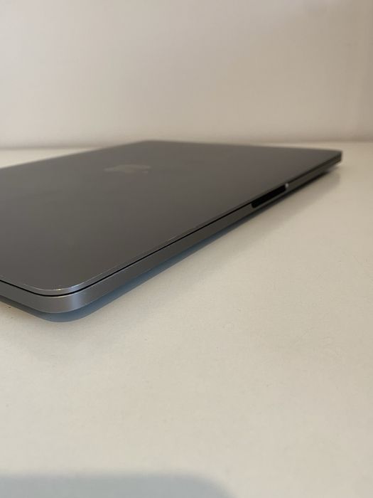 MacBook pro M2 2022