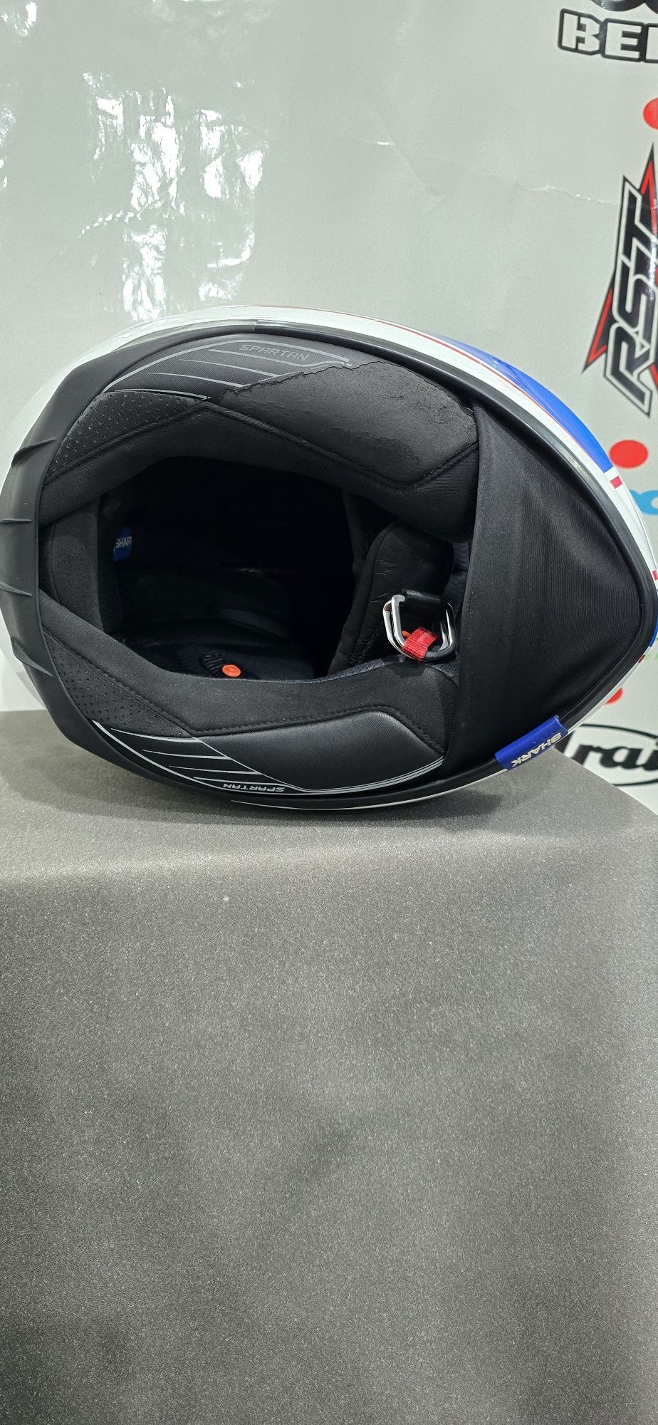 Cască moto Shark Spartan Priona L