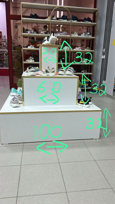 Стеллаж витрина