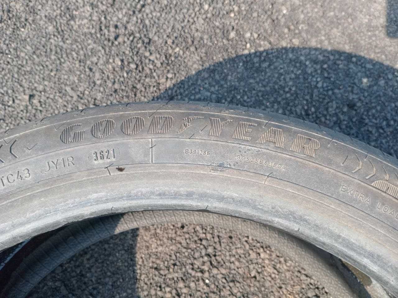 Goodyear Efficient Grip 265/40R21 Одиночка