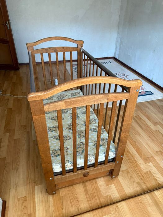 Продам манеж срочно