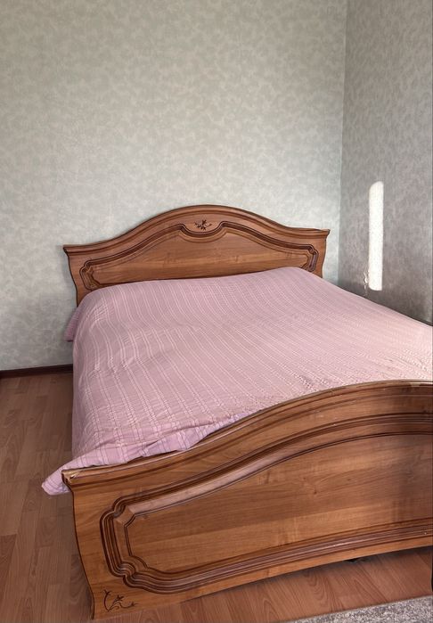 Продаю кровать в хорошем состоянии