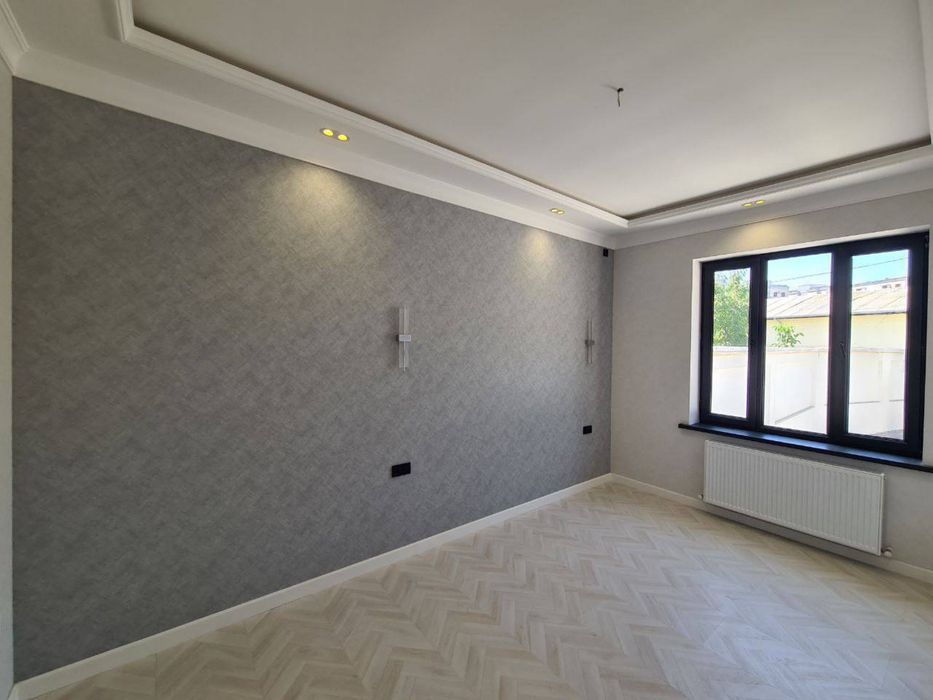 Продается дом Мирзо-Улугбек район. Центр Луначариского.