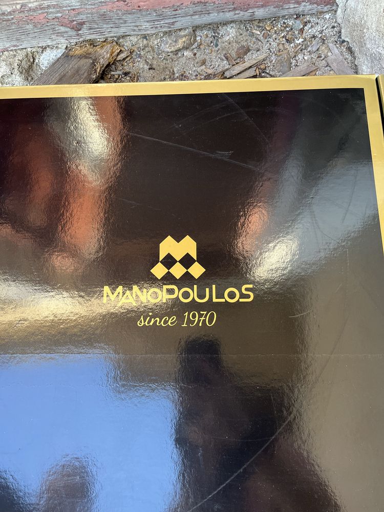 Луксозен шах Manopoulos