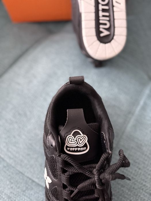 LV Skates marimea 45