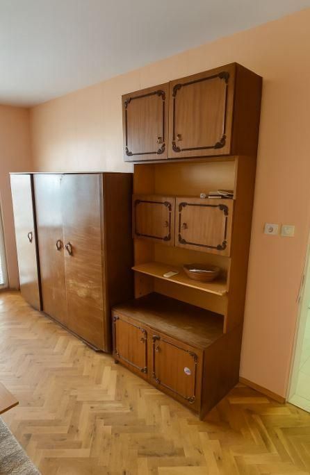 Дава се под наем Двустаен апартамент в Варна, Изгрев - 45 кв.м за 300 € - Снимка #3