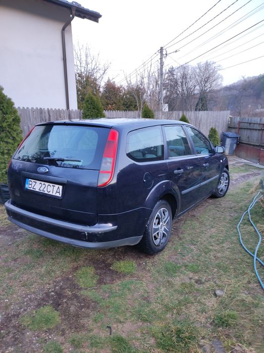 Vând Ford focus 1.6 motorină