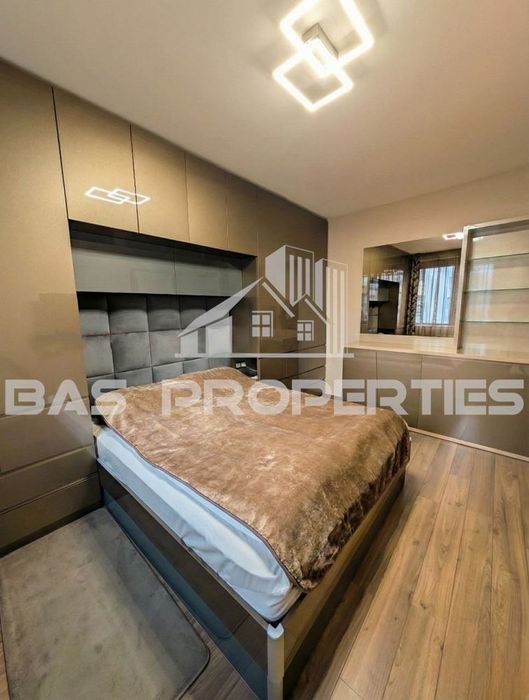 Продава се Двустаен апартамент в София, Студентски град - 70 кв.м за 3915 €/кв.м - Снимка #2