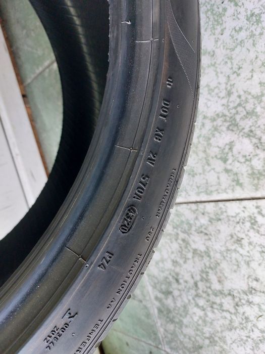 * 2 anvelope 325/30 R23 Pirelli dot 2020