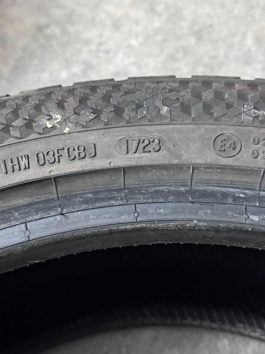 4бр. | Kumho WinterCraft | 215/60 R17 | 6мм | DOT 3121