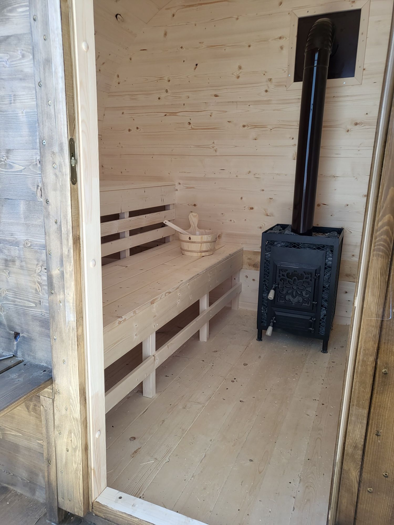 Soba sauna pe lemne șemineu, teracote, șemineu