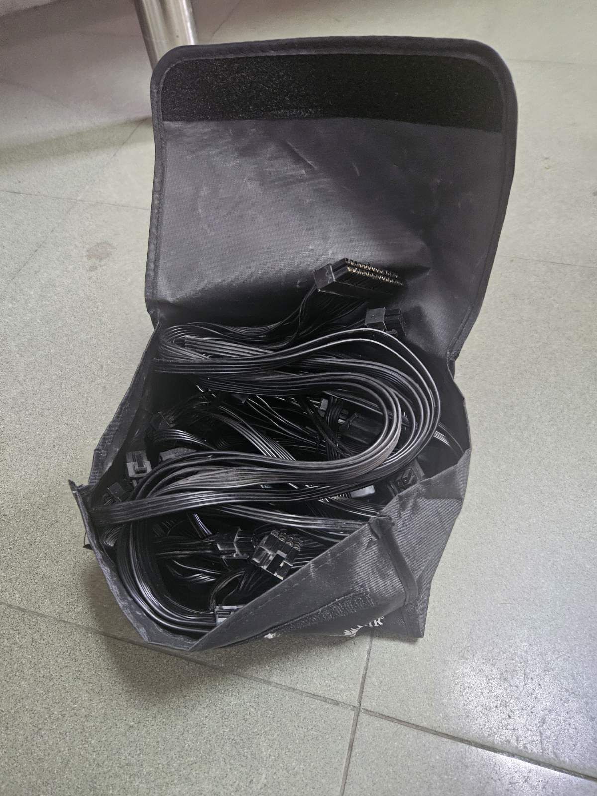 Захранване Corsair HX1200