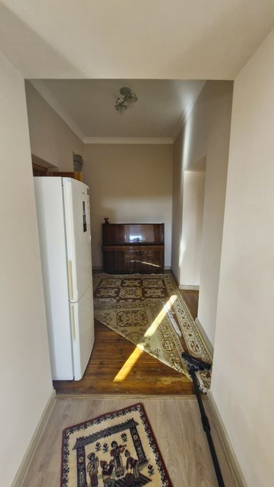 Сдаётся Дом в центре города , Ориентир : на против Фирма Доктор