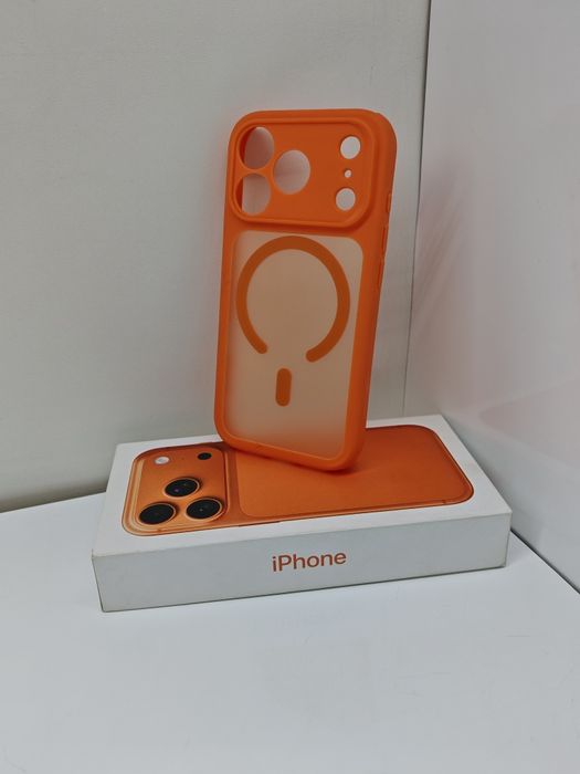 iPhone 17 Pro Cosmic Orange NOU