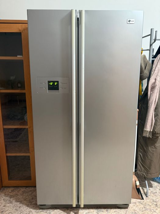 Холодильник LG двухкамерный