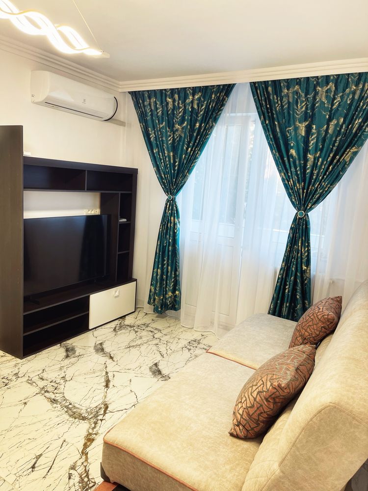 Vand apartament 3 camere
