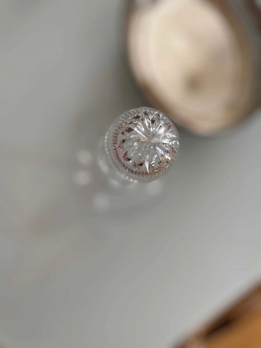 carafa decantor cristal Victorian  anglia 1880 lucrata superb de mana