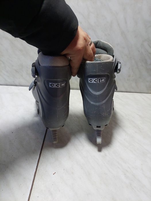 Patine 718 gheata patinaj artistic CCM reglabile marime 34-35-36