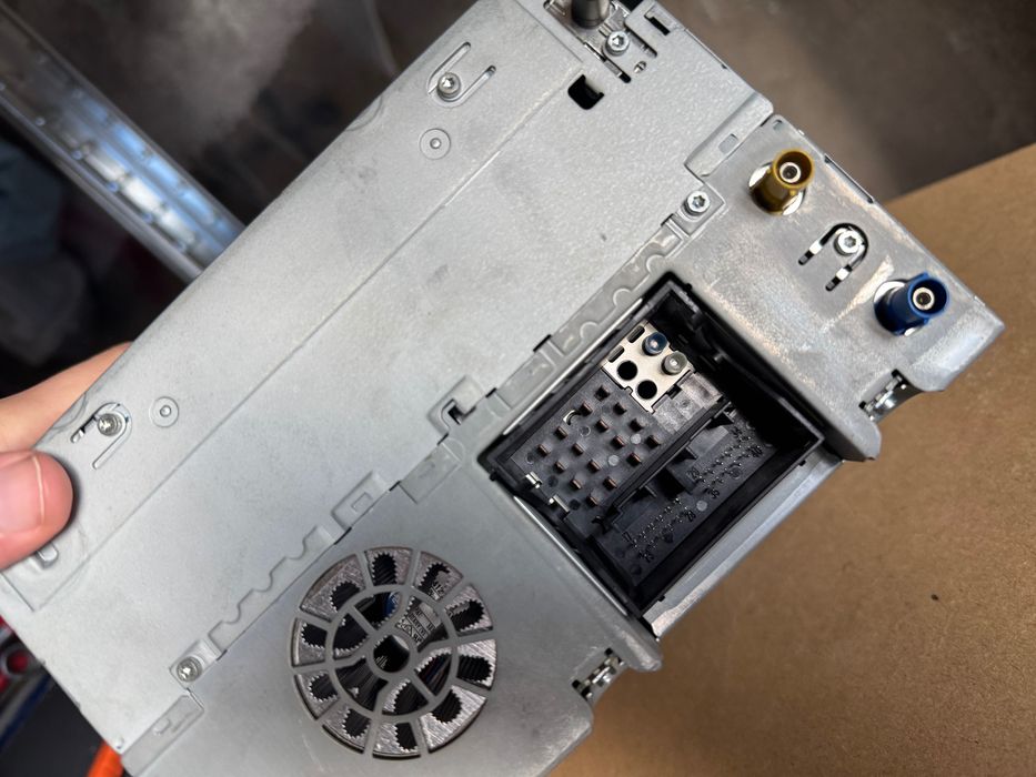 Навигация за Мерцедес W203