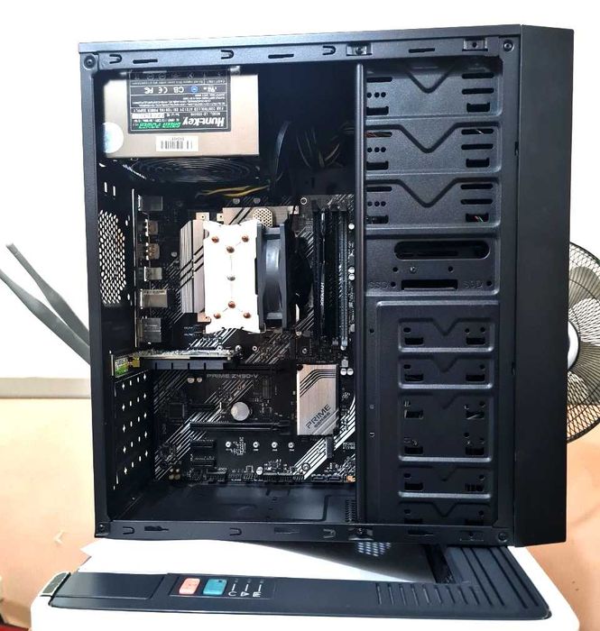 Комп Intel Core i3 10100, Asus z490 Wi Fi, ddr4 8gb, ssd 120Gb