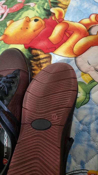 Продавам нови мъжки обувки от естествена кожа