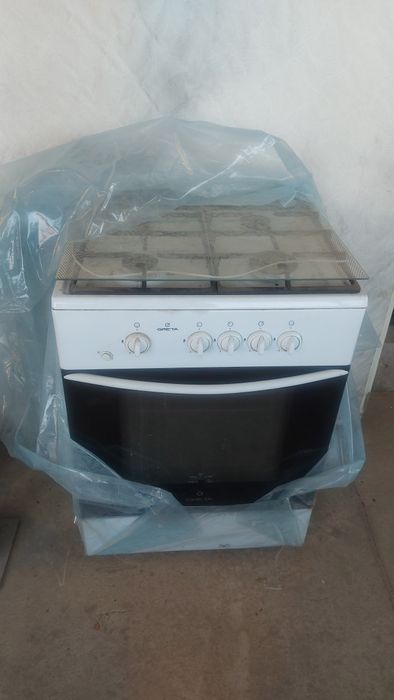 Газовая плита вытяжка вместе