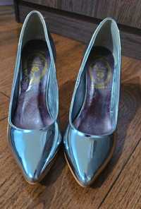 Продам  итальянские женские туфли