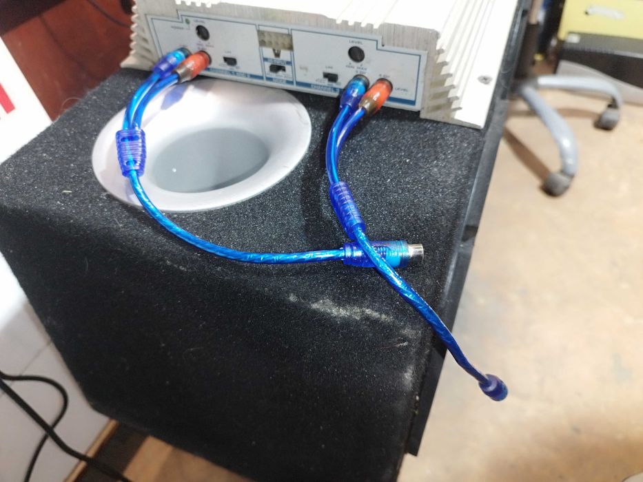 Subwoofer / tub de bass Magnat dual 12''