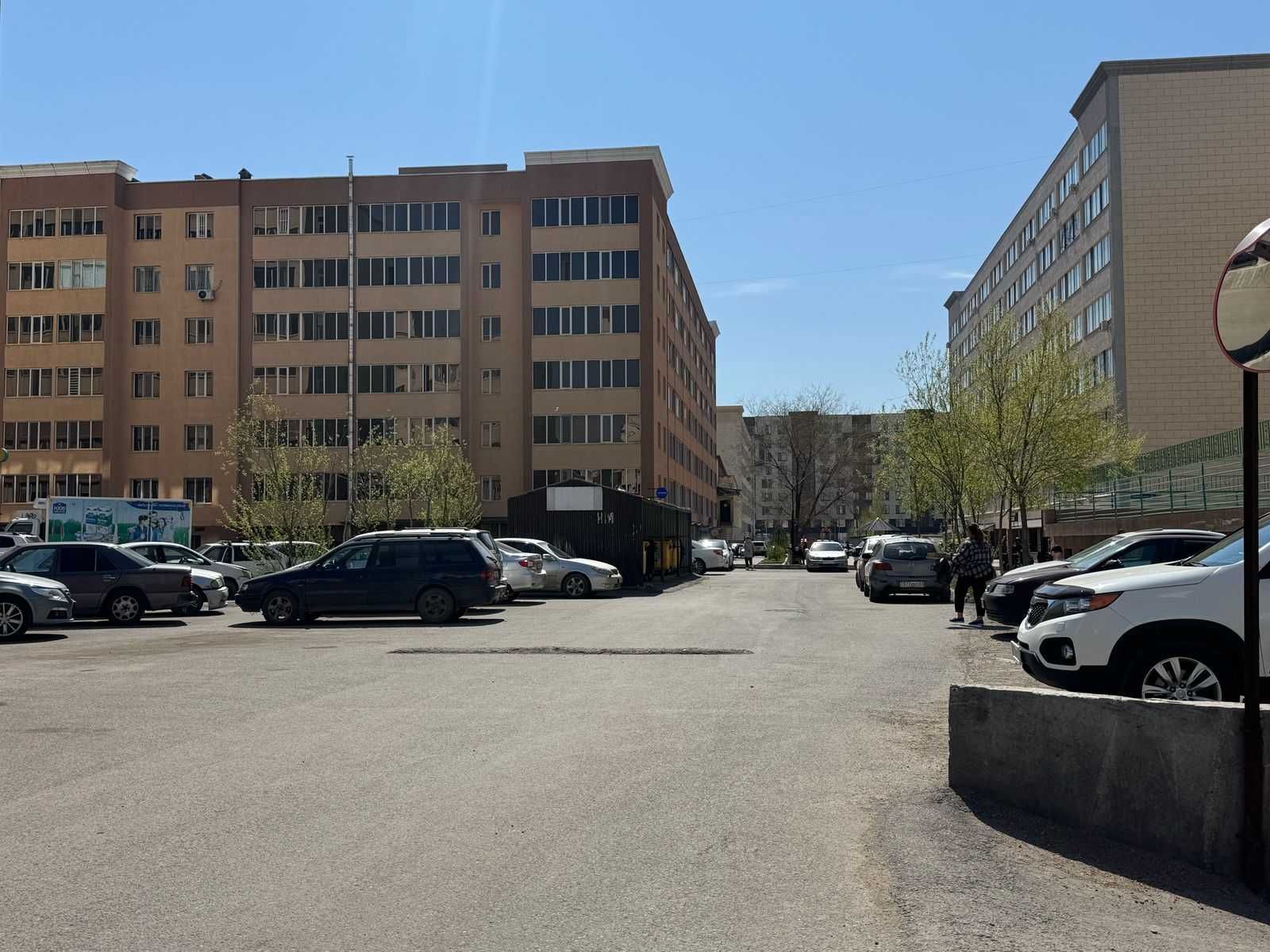 1-комн 40кв, 1/7эт,паркинг,р-н Хазрет султан, помощь в ипотеке
