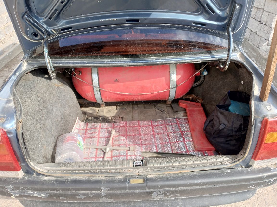 Opel omega a sotiladi