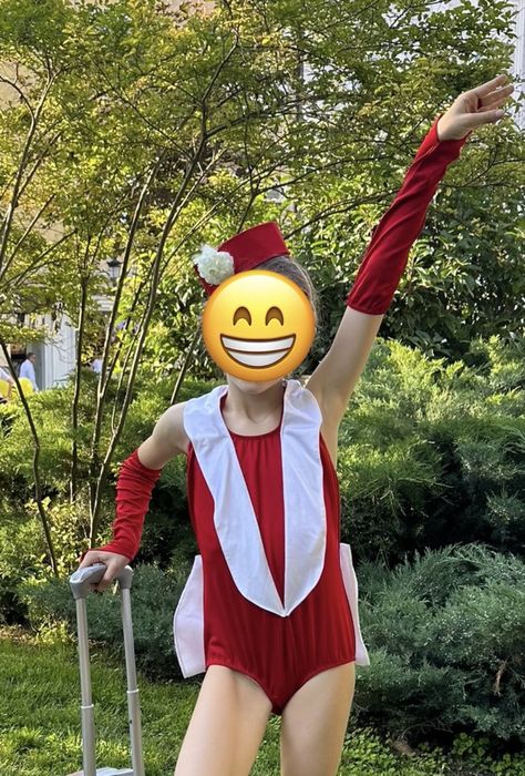 Костюми за танци