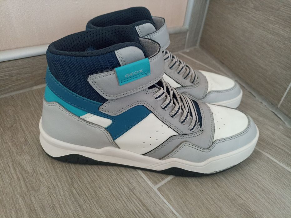 Детски боти Geox