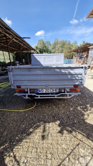 Se vinde dacia papuc!